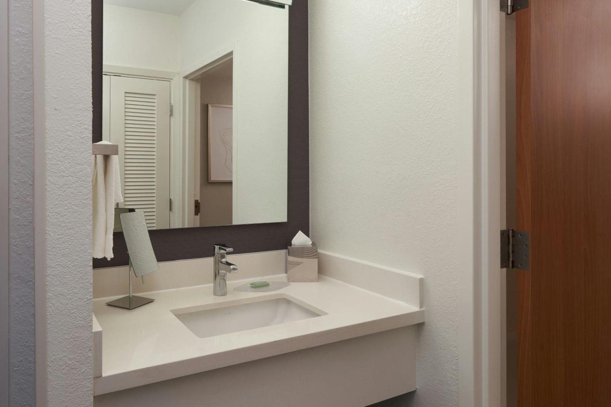 Courtyard By Marriott Fort Lauderdale Weston Extérieur photo